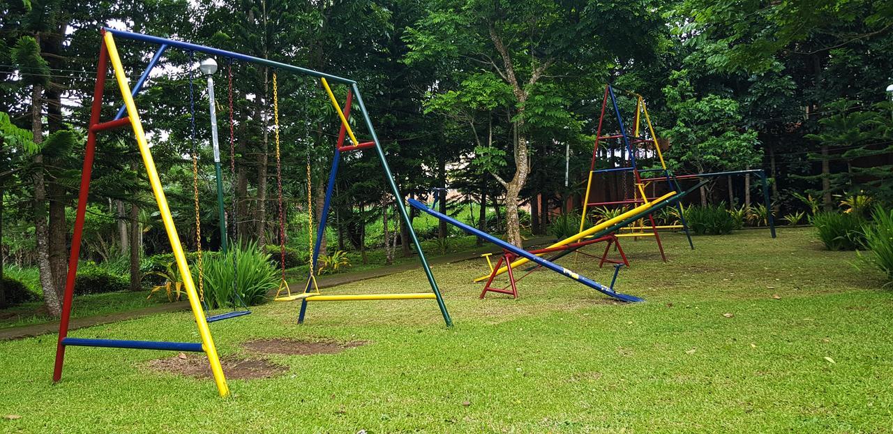 Tagaytay Summer House タガイタイ エクステリア 写真